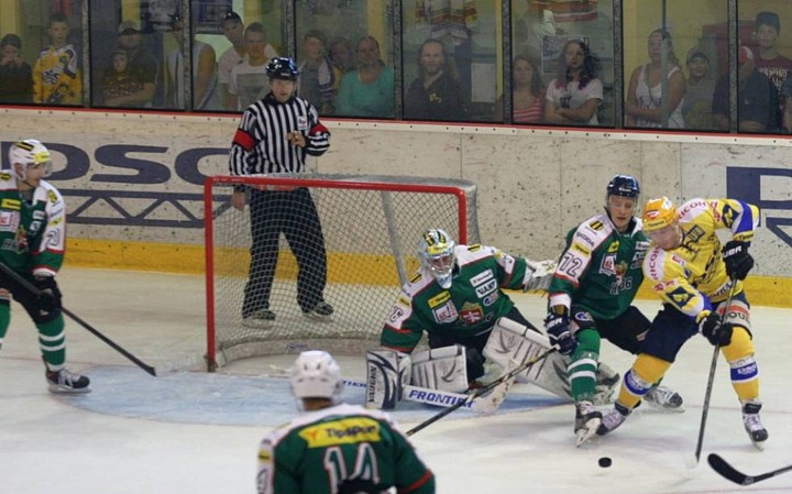 RONA Cup, 1. deň: Prehra s českým majstrom